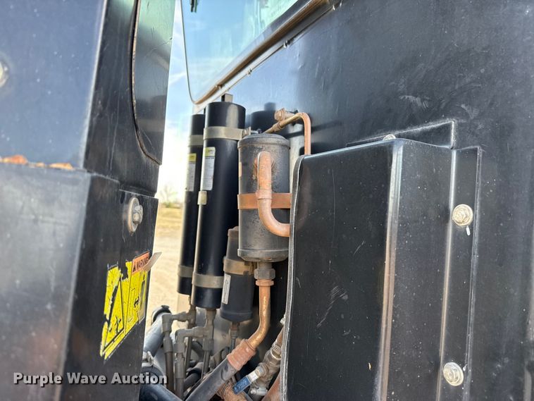 image for item DR0985 2012 Caterpillar 140M2 motor grader