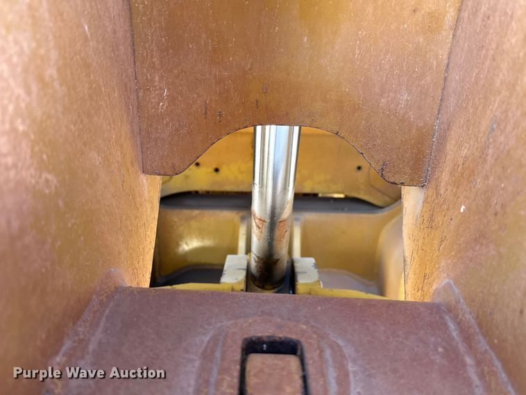 image for item DR0985 2012 Caterpillar 140M2 motor grader