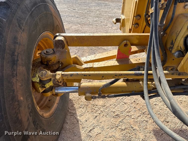 image for item DR0985 2012 Caterpillar 140M2 motor grader