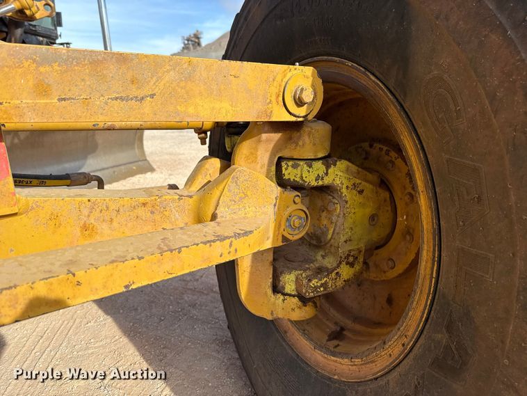 image for item DR0985 2012 Caterpillar 140M2 motor grader