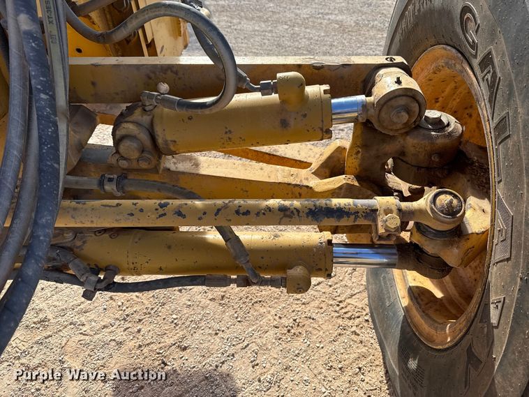 image for item DR0985 2012 Caterpillar 140M2 motor grader