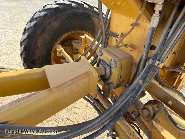 image for item DR0985 2012 Caterpillar 140M2 motor grader