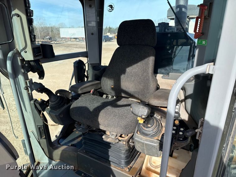 image for item DR0985 2012 Caterpillar 140M2 motor grader