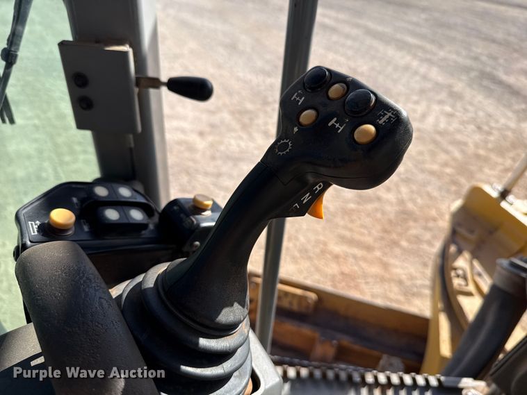 image for item DR0985 2012 Caterpillar 140M2 motor grader