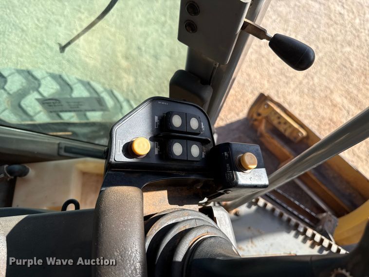 image for item DR0985 2012 Caterpillar 140M2 motor grader