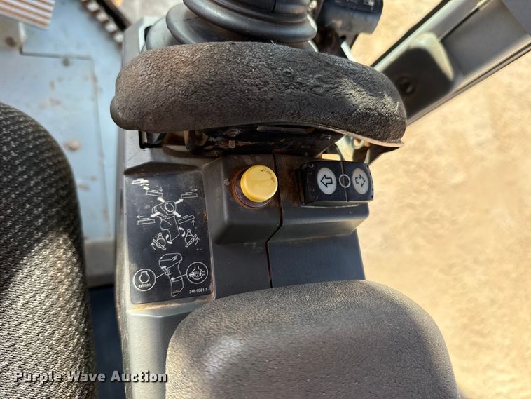 image for item DR0985 2012 Caterpillar 140M2 motor grader