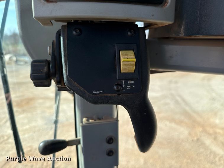 image for item DR0985 2012 Caterpillar 140M2 motor grader