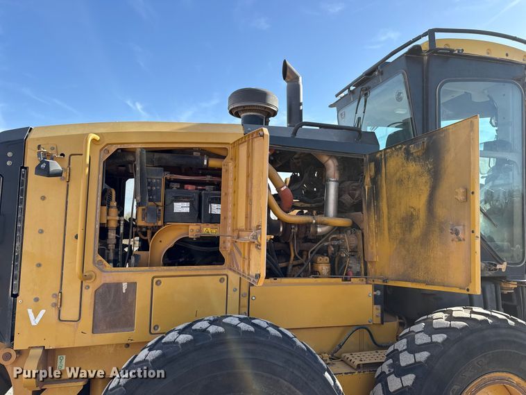 image for item DR0985 2012 Caterpillar 140M2 motor grader