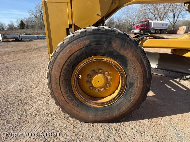 image for item DR0985 2012 Caterpillar 140M2 motor grader