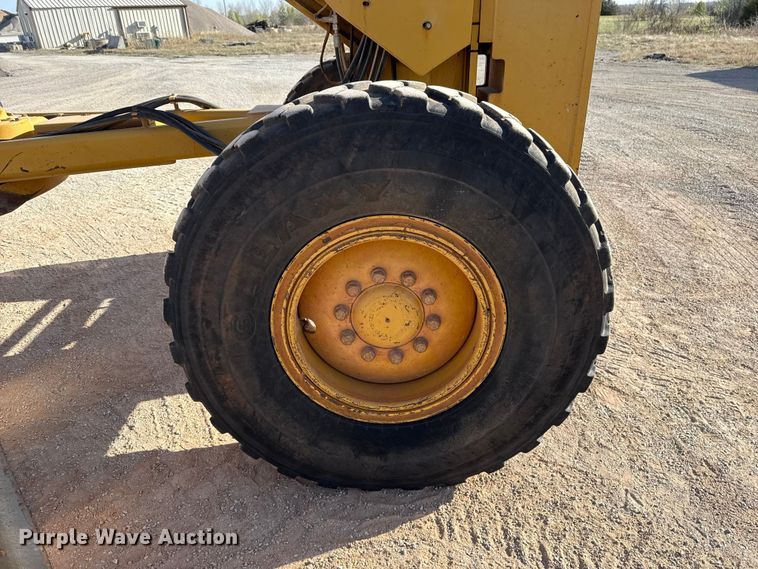 image for item DR0985 2012 Caterpillar 140M2 motor grader