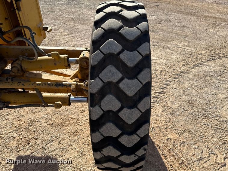 image for item DR0985 2012 Caterpillar 140M2 motor grader