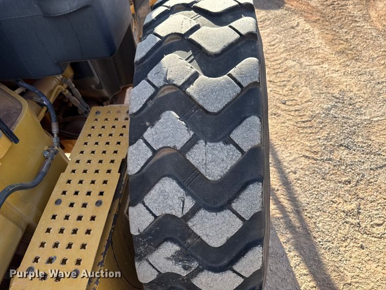 image for item DR0985 2012 Caterpillar 140M2 motor grader