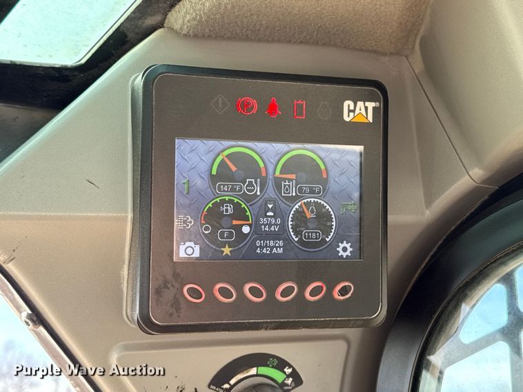 image for item DR0986 2019 Caterpillar 246D3 skid steer loader