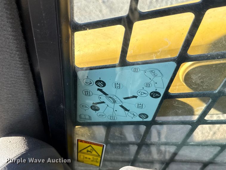 image for item DR0986 2019 Caterpillar 246D3 skid steer loader