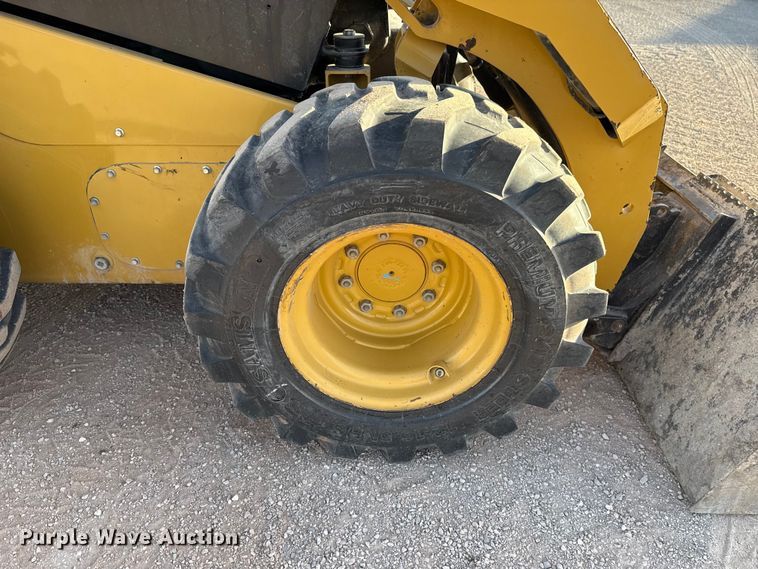 image for item DR0986 2019 Caterpillar 246D3 skid steer loader