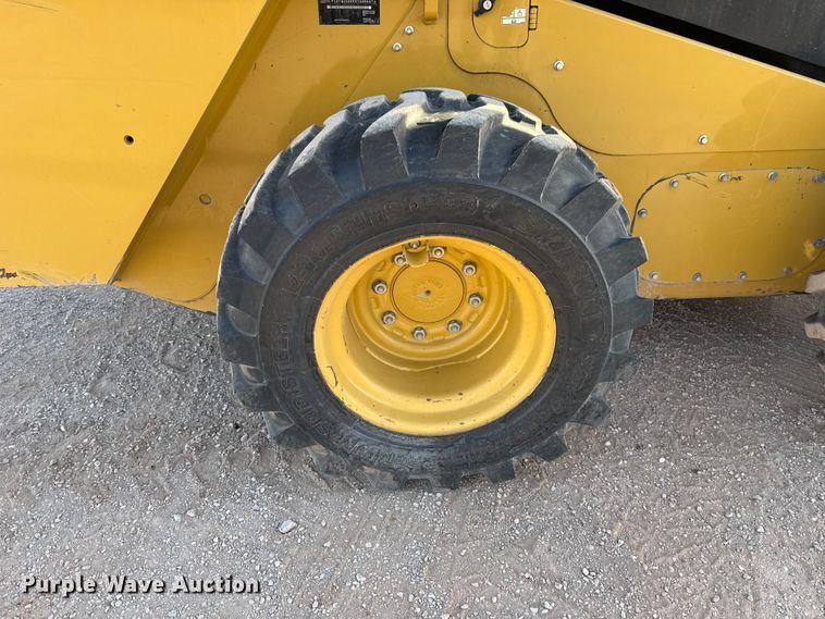 image for item DR0986 2019 Caterpillar 246D3 skid steer loader
