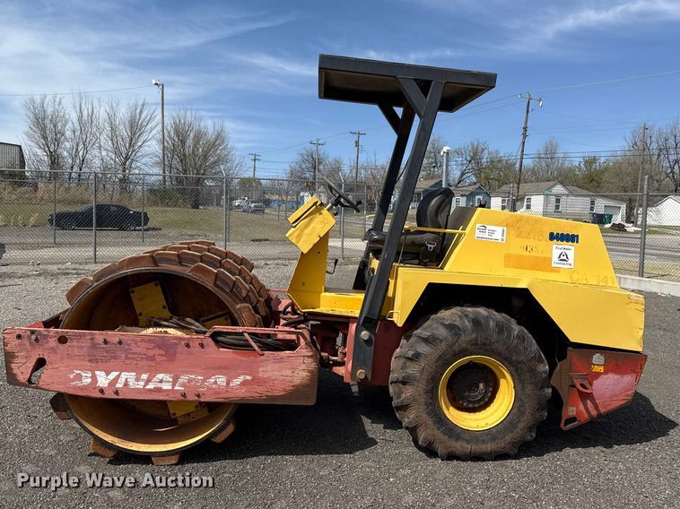 image for item DR0987 2006 Dynapac CA141PD single drum vibratory roller