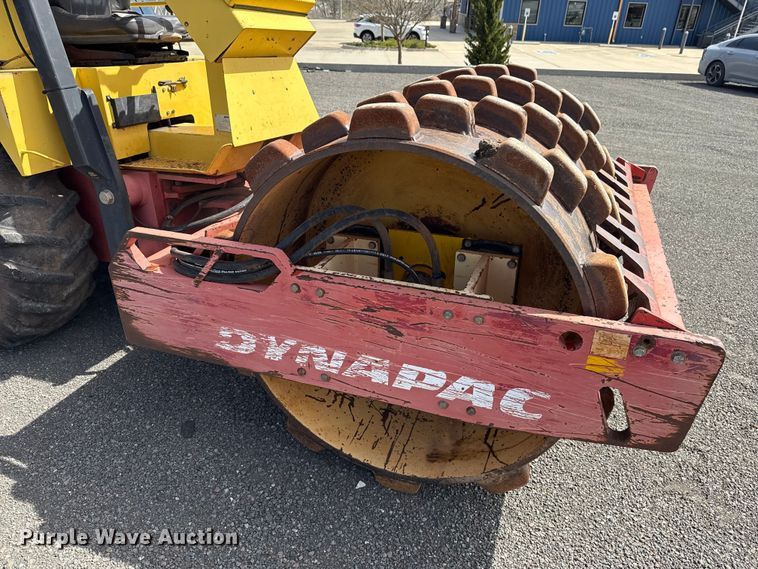 image for item DR0987 2006 Dynapac CA141PD single drum vibratory roller