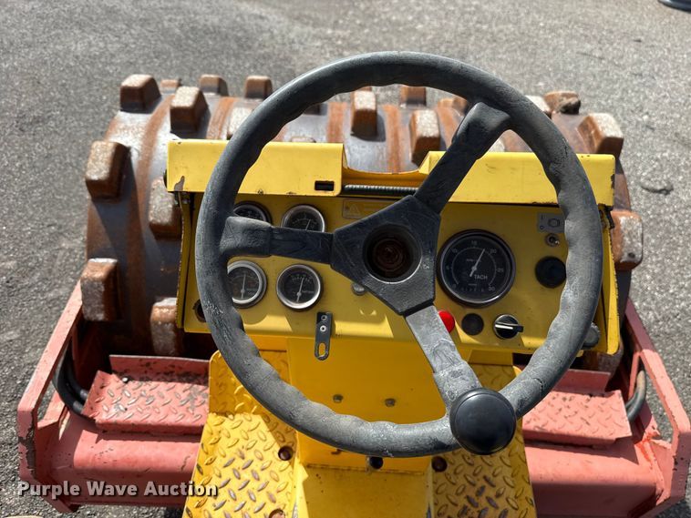 image for item DR0987 2006 Dynapac CA141PD single drum vibratory roller