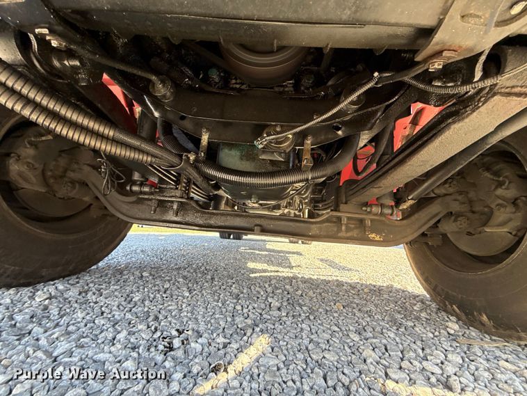 image for item DR0988 2007 International 4300 vacuum truck