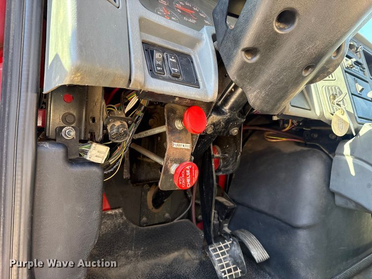 image for item DR0988 2007 International 4300 vacuum truck