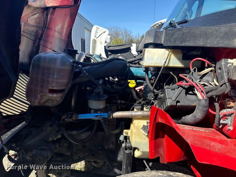 image for item DR0988 2007 International 4300 vacuum truck