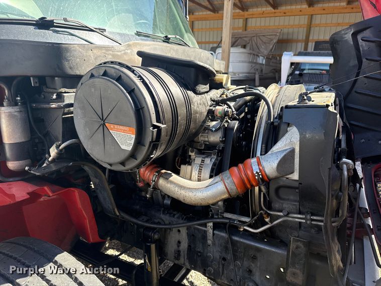 image for item DR0988 2007 International 4300 vacuum truck