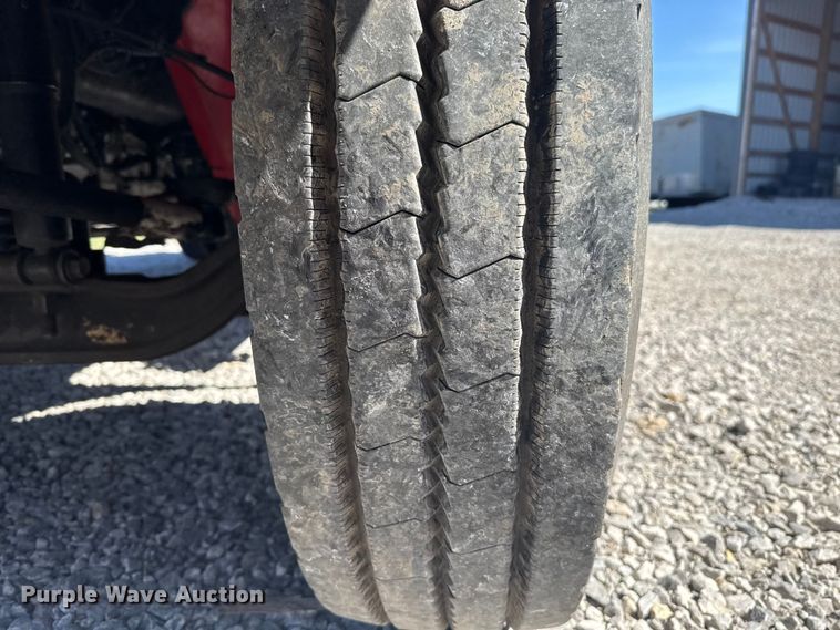 image for item DR0988 2007 International 4300 vacuum truck