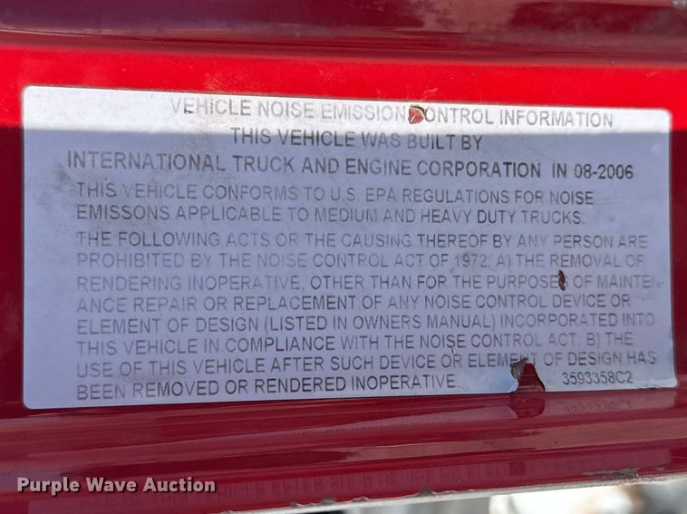 image for item DR0988 2007 International 4300 vacuum truck