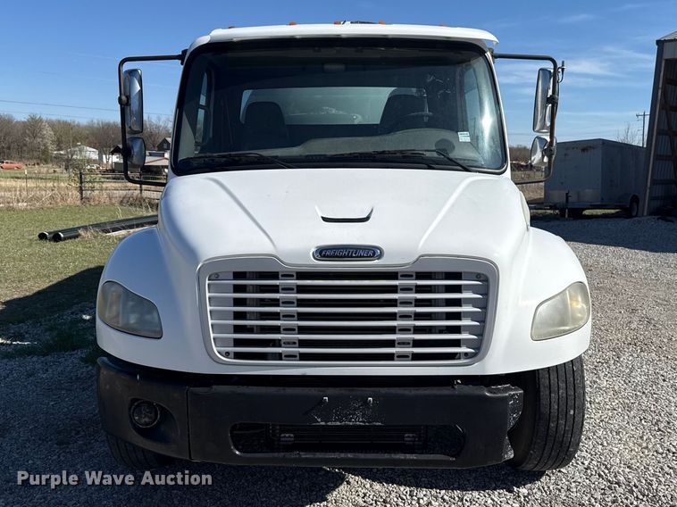 image for item DR0989 2007 Freightliner Business Class M2 vacuum truck