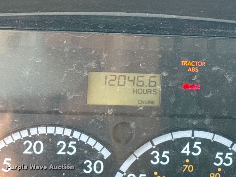 image for item DR0989 2007 Freightliner Business Class M2 vacuum truck