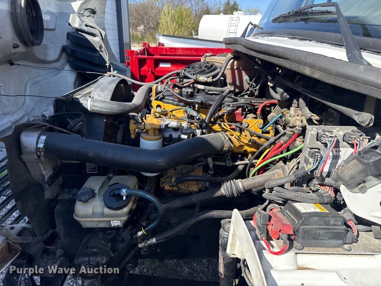 image for item DR0989 2007 Freightliner Business Class M2 vacuum truck