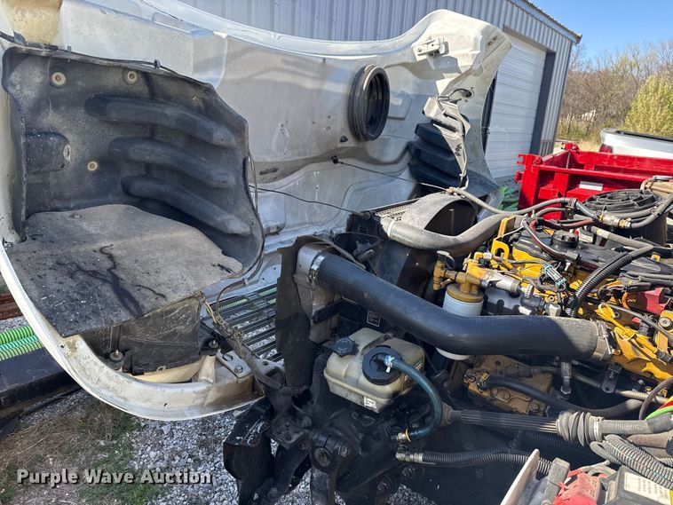 image for item DR0989 2007 Freightliner Business Class M2 vacuum truck