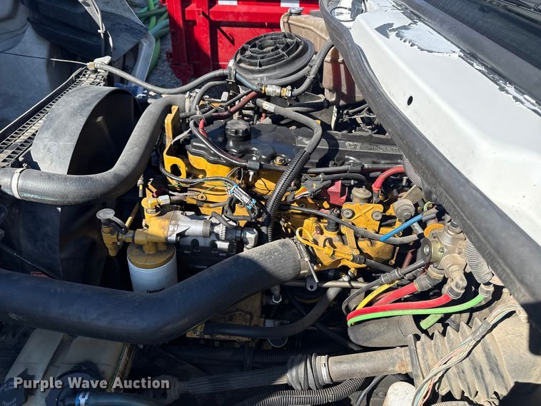 image for item DR0989 2007 Freightliner Business Class M2 vacuum truck