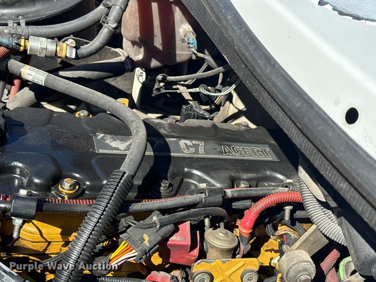 image for item DR0989 2007 Freightliner Business Class M2 vacuum truck