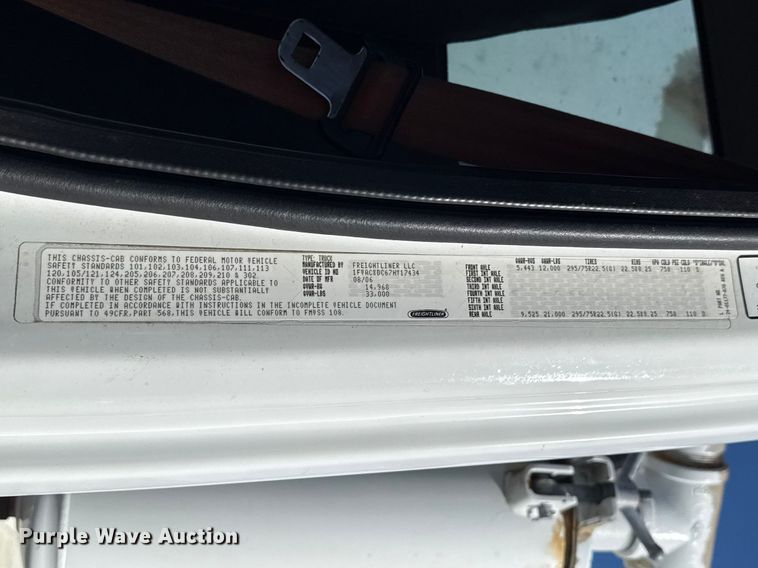 image for item DR0989 2007 Freightliner Business Class M2 vacuum truck