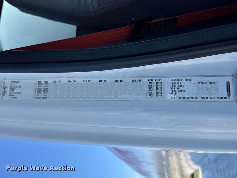 image for item DR0989 2007 Freightliner Business Class M2 vacuum truck