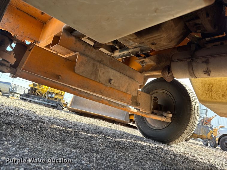 image for item DR1008 Rosco 4930 broom