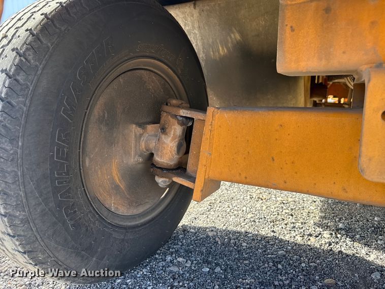 image for item DR1008 Rosco 4930 broom