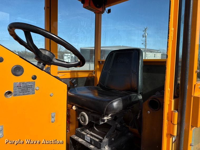 image for item DR1008 Rosco 4930 broom