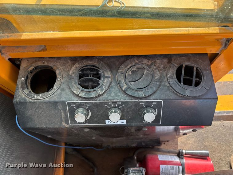 image for item DR1008 Rosco 4930 broom