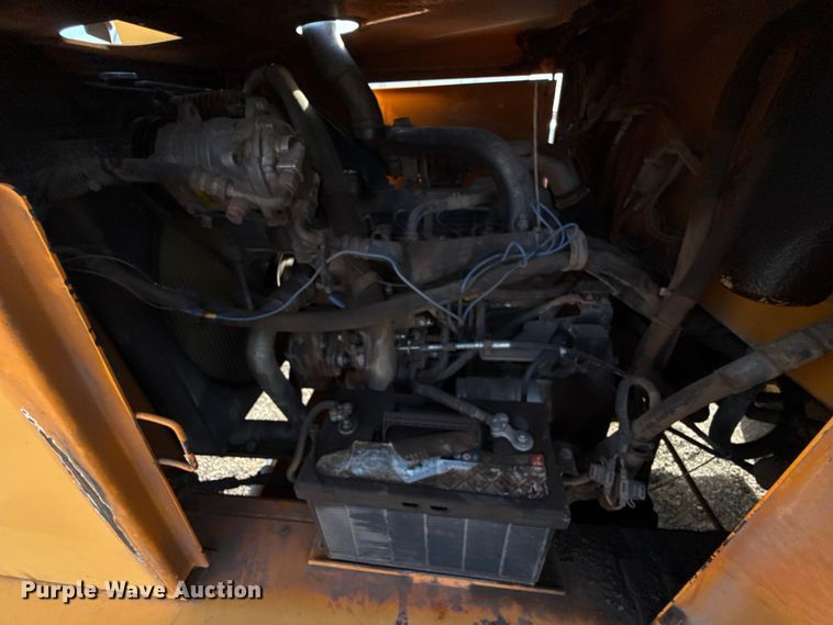 image for item DR1008 Rosco 4930 broom