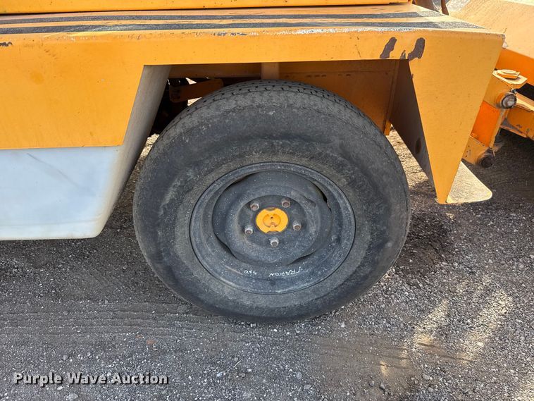 image for item DR1008 Rosco 4930 broom