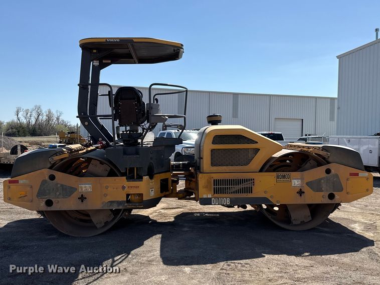 image for item DR1009 2016 Volvo DD110B double drum vibratory roller