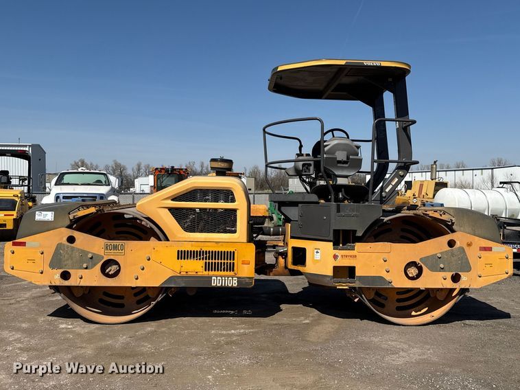 image for item DR1009 2016 Volvo DD110B double drum vibratory roller