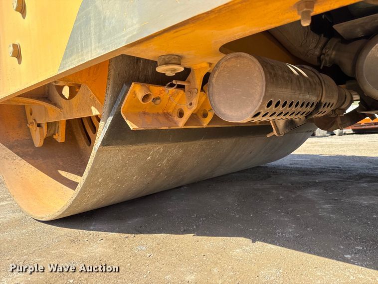 image for item DR1009 2016 Volvo DD110B double drum vibratory roller