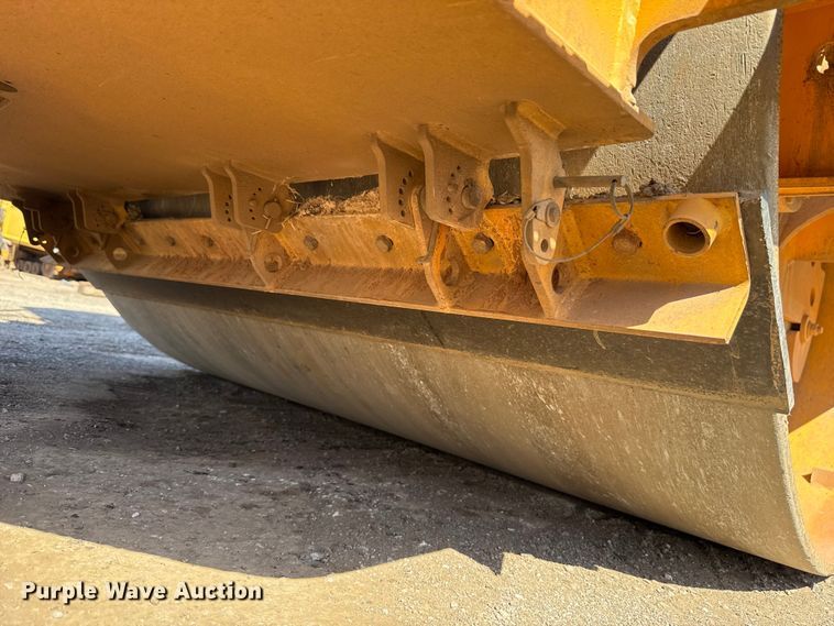 image for item DR1009 2016 Volvo DD110B double drum vibratory roller