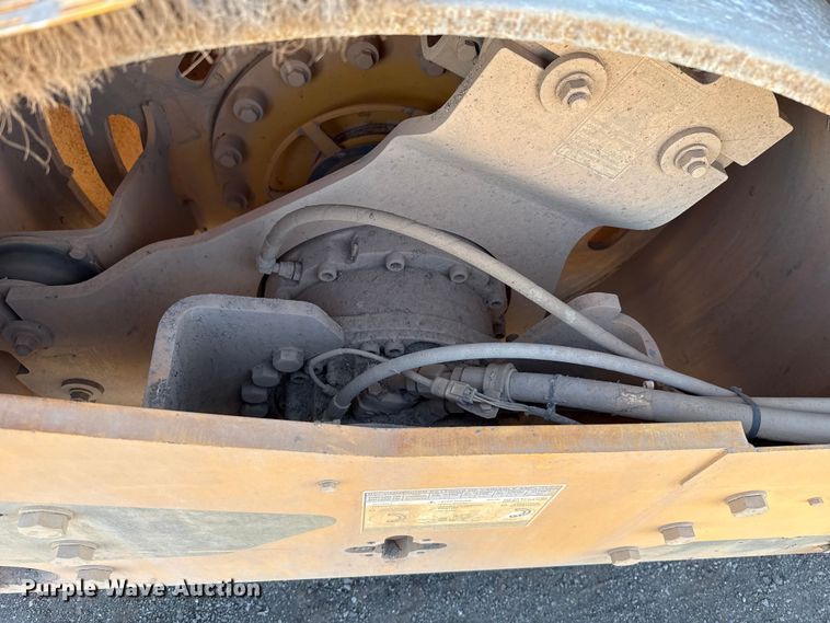 image for item DR1009 2016 Volvo DD110B double drum vibratory roller