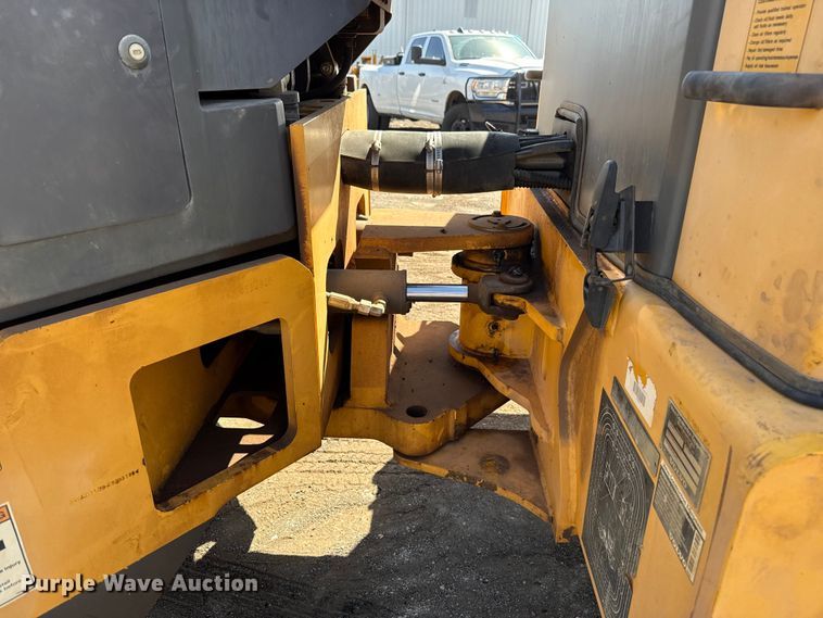 image for item DR1009 2016 Volvo DD110B double drum vibratory roller