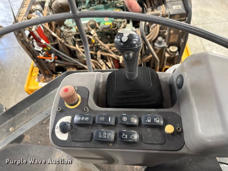 image for item DR1009 2016 Volvo DD110B double drum vibratory roller